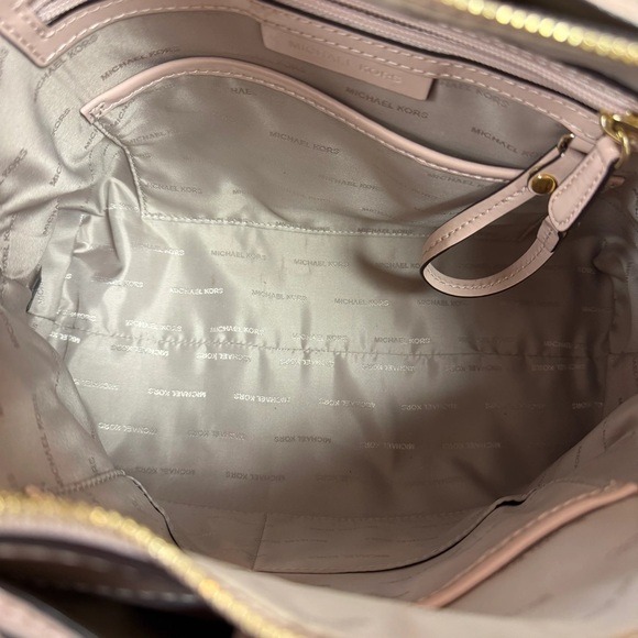 Michael Kors Mercer Patent Large Dome Satchel - Picture 3 of 6